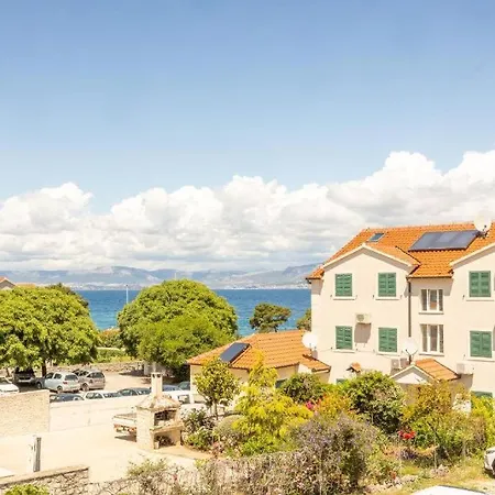 Tonci Apartman Supetar
