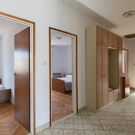 Tonci Apartman